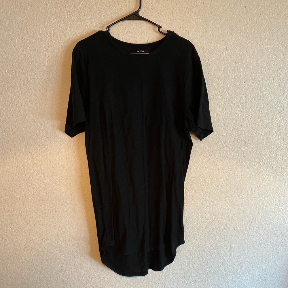 Scallop Black Shirt (Size: Large)